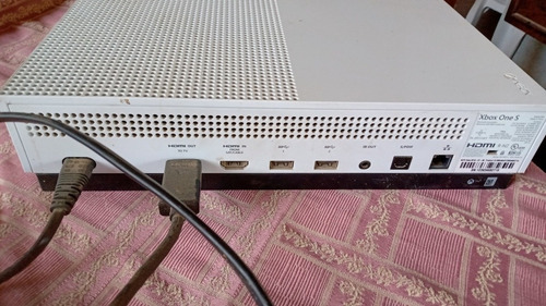 Imagem 4 de 5 de Vende-se Xbox One