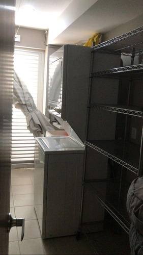 Imagen 13 de 15 de Casa Moderna Amueblada Y Decorada 3 Hab. En Santa Fé Juriqui