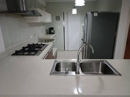 Vendo Townhouse En Naguanagua Tazajal Mg