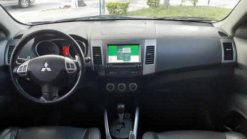 Imagem 8 de 14 de Outlander 3.0 V6 4x4 Automática 2008 Preta
