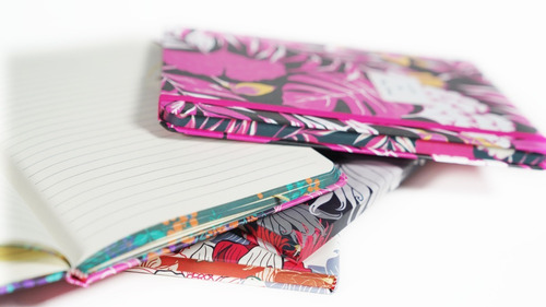 Imagen 2 de 5 de Cuaderno Tapa Dura Libreta Anotador Elastico Varios Diseños