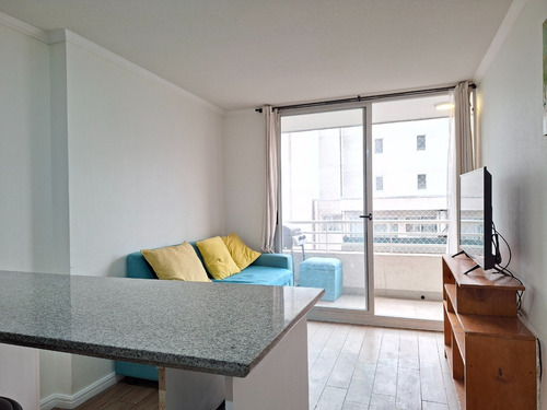 ¡exclusivo Departamento Con Vista Despejada Y Conectividad!