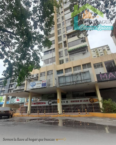 Apartamento En Venta Semiamoblado/urb. Andrés Bello/ Yp1390