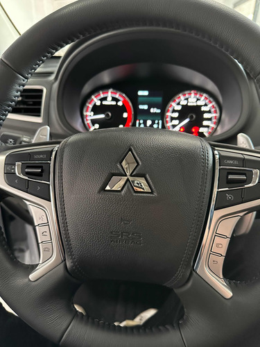 Mitsubishi L200 2.4 Di-d High Power 181cv Cuero