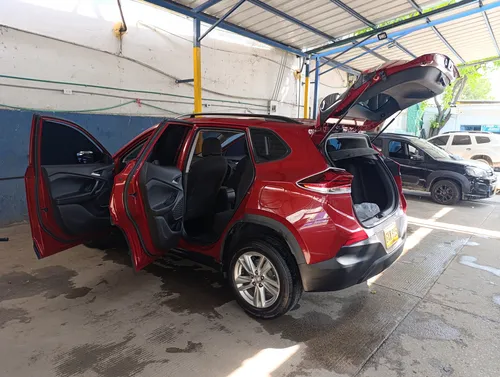 Lujos En Las Farolas Y Con Polarizado En Todos Los Vidrios