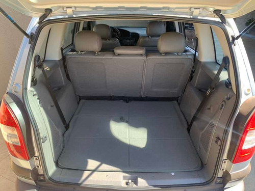 Chevrolet Zafira Elite 2.0