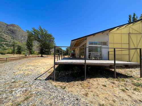 Complejo Turístico En El Hoyo Chubut