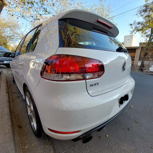 Imagen 2 de 8 de Volkswagen Golf 2012 2.0 Vi Gti Tsi 211cv