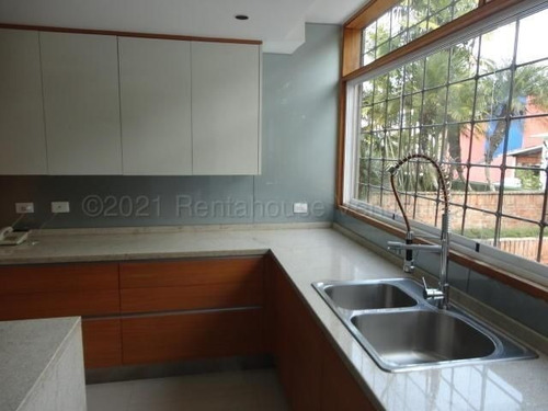 Imagen 9 de 19 de Impecable Y Actualizada Casa En Venta La Lagunita Country Club Mls #21-18710