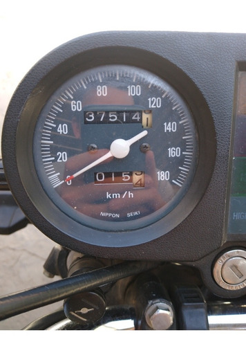 Imagem 2 de 6 de Honda Cb
