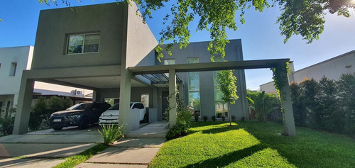 Casa En Venta - La Comarca