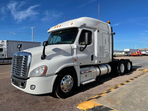 Imagen 3 de 15 de Freightliner Cascadia