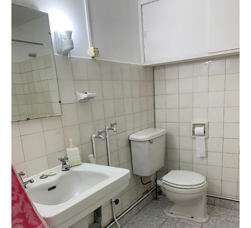 Vendo Antiguo Dpto. 142 Metros, Frente A Cerro Santa Lucia