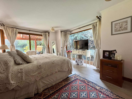 Impecable Venta Los Castaños A Pasos Colegió Newland