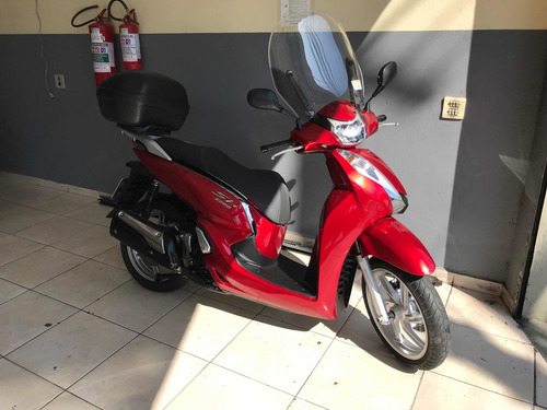 Imagem 2 de 15 de Honda Sh300i