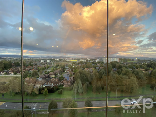 Departamento En Venta De 3 Dorm. En Temuco