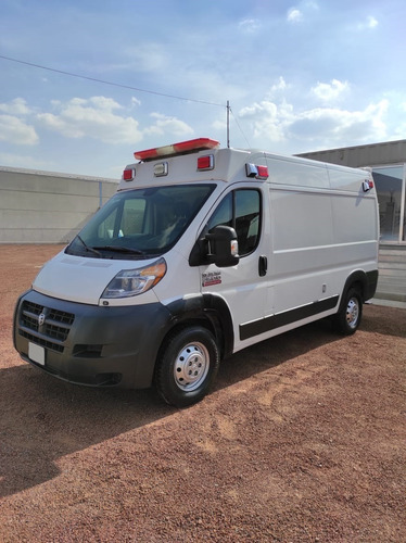 Imagen 3 de 14 de Ram 2500 Promaster Modelos 2015 Ambulancia De Traslado Tipo1