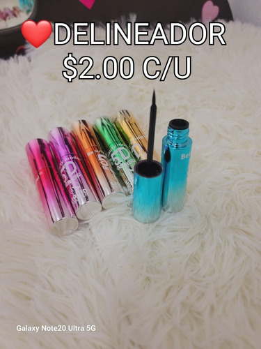 Imagen 4 de 6 de Maquillaje