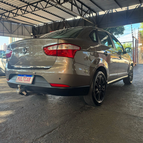Fiat Grand Siena 1.6 MPI ESSENCE 16V FLEX 4P MANUAL