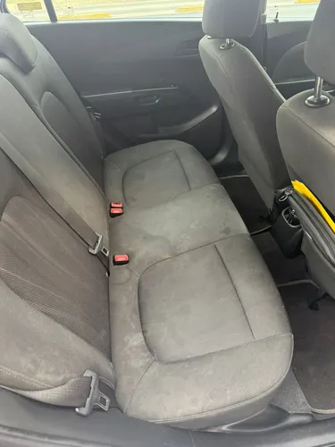 Chevrolet Sonic A 5vel Aa Mt