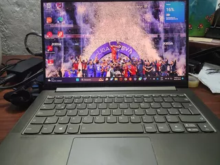 Laptop Lenovo Yoga Slim 7
