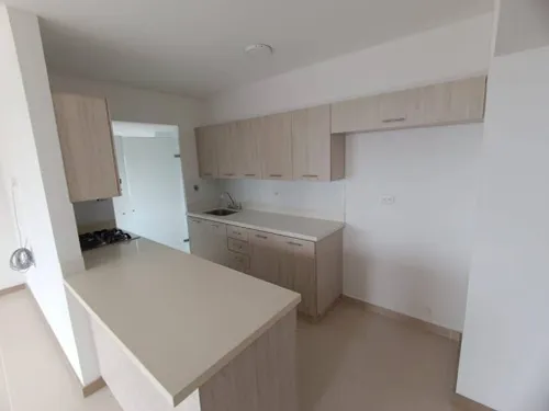Apartamento En Arriendo Toledo 1092-2550