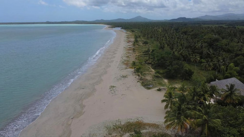 Terreno En Primera Linea De Playa Costa Esmeralda En Miches 