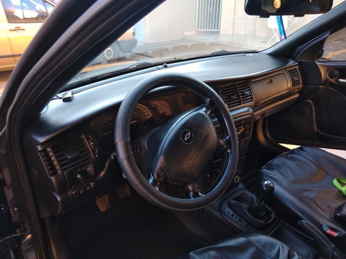 Chevrolet Vectra 2.2 Expression 4p 2002