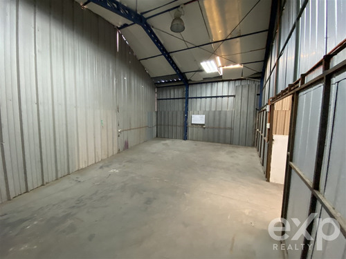 Bodega De 656 M2 En Venta En Recoleta