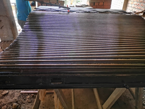 Portón Negro 2.50 M Alto X 2.26 M Ancho (Usado)