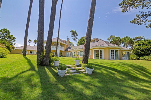 Importante Propiedad En Venta, Punta Del Este- Ref: 63648
