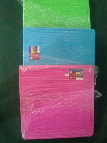 Imagen 2 de 4 de Mesa Plástica Infantil Plegable Alfa Hogar