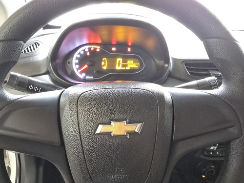 Chevrolet Onix HATCH Joy 1.0 8V Flex 5p Mec.