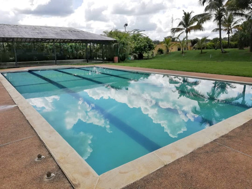 Mini Finca De 4 Hectáreas Con Hermosa Casa Campestre Y Espectaculares Áreas Sociales En Urbanización Privada En Venta Gg