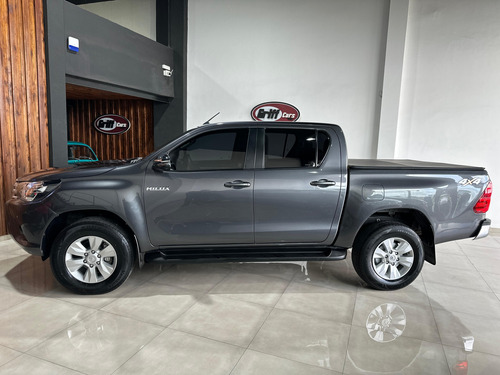 Toyota Hilux Pick-Up 2.8 Cd Srv 177cv 4x4