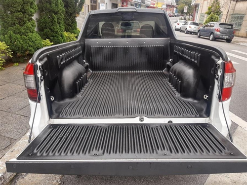 Imagem 9 de 11 de Chevrolet Montana Ls 1.4 Branca Completa 2019
