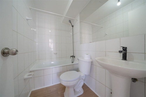 Depto Remodelado Como Nuevo En Venta De 3 Dorm. En Santiago