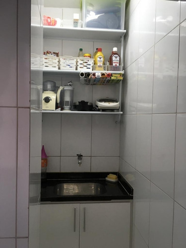 Imagem 12 de 15 de Apartamento Grande Com 2 Quartos Área À Venda, 57 M² - Piedade - Aea2141
