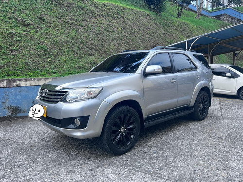 Toyota Fortuner 2.7l 4x2