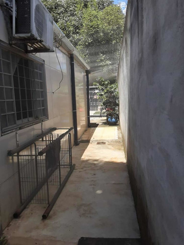 Imagem 2 de 29 de Casa A 10 Min Shopping Flamboyant Com 3 Quartos E 1 Suite