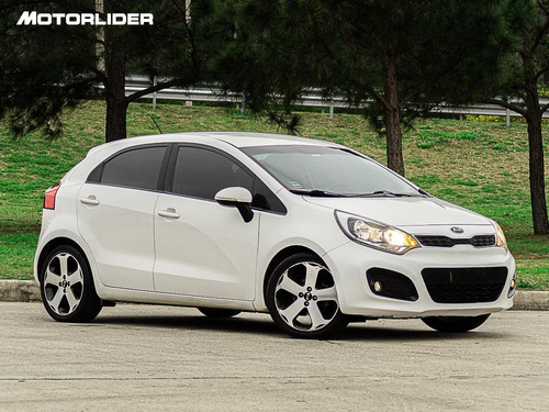 Imagen 7 de 24 de Kia Rio New 1.4 Extra Full | Permuta / Financia