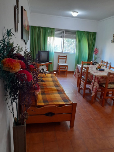 Imagen 2 de 11 de Vendo Departamento Centrico Dos Ambientes Al Frente