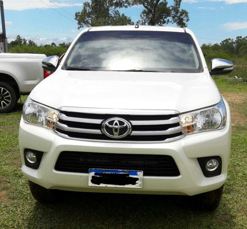 Toyota Hilux 2.8 Cd Srv 177cv 4x4 2016