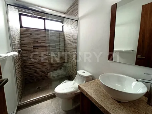 Casa En Venta, Nueva, Lomas De Cocoyoc, Con Alberca Y Jardín, Morelos
