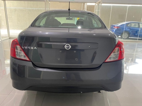 Imagen 5 de 9 de Nissan Versa Sense At