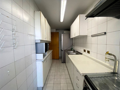 Departamento En Venta De 3 Dorm. En Las Condes