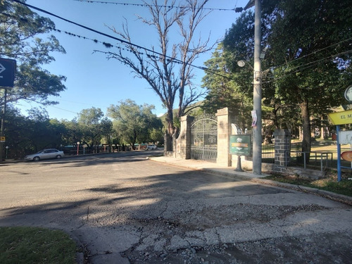 Imagen 15 de 23 de Local Comercial En Venta En La Falda
