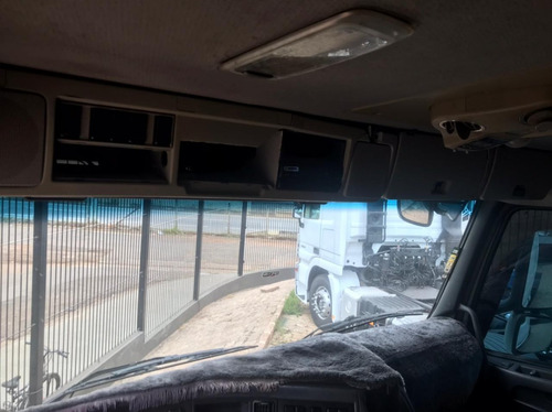 Imagem 10 de 15 de Volvo Fh 440 - 6x2 - 2011 -teto Baixo/ishift/ Ar Condiciona