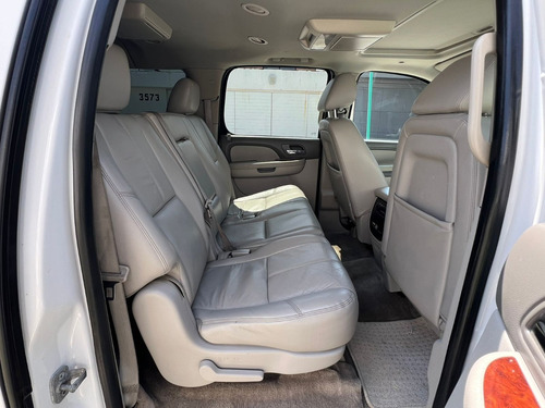 Chevrolet Suburban 5.3 Lt V8 . Piel 2da/ Banca At