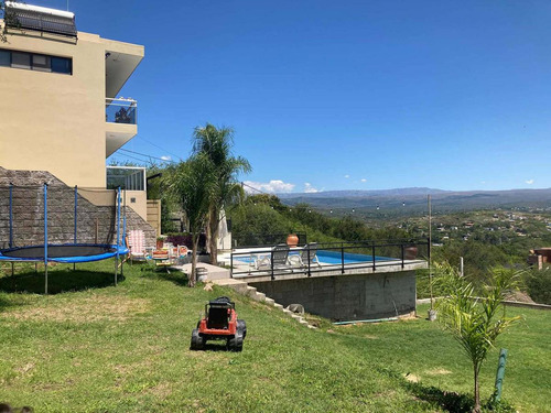 Imagen 13 de 21 de Casa En Venta - 3 Dormitorios 3 Baños - 255mts2 - Villa Del Lago